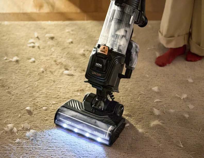 Bissell 3415 SurfaceSense Allergen Pet Lift-Off Vacuum